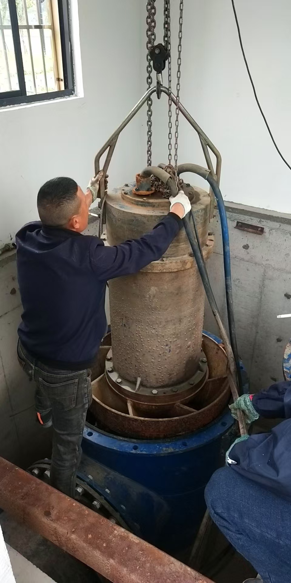 立式潜水泵安装维修